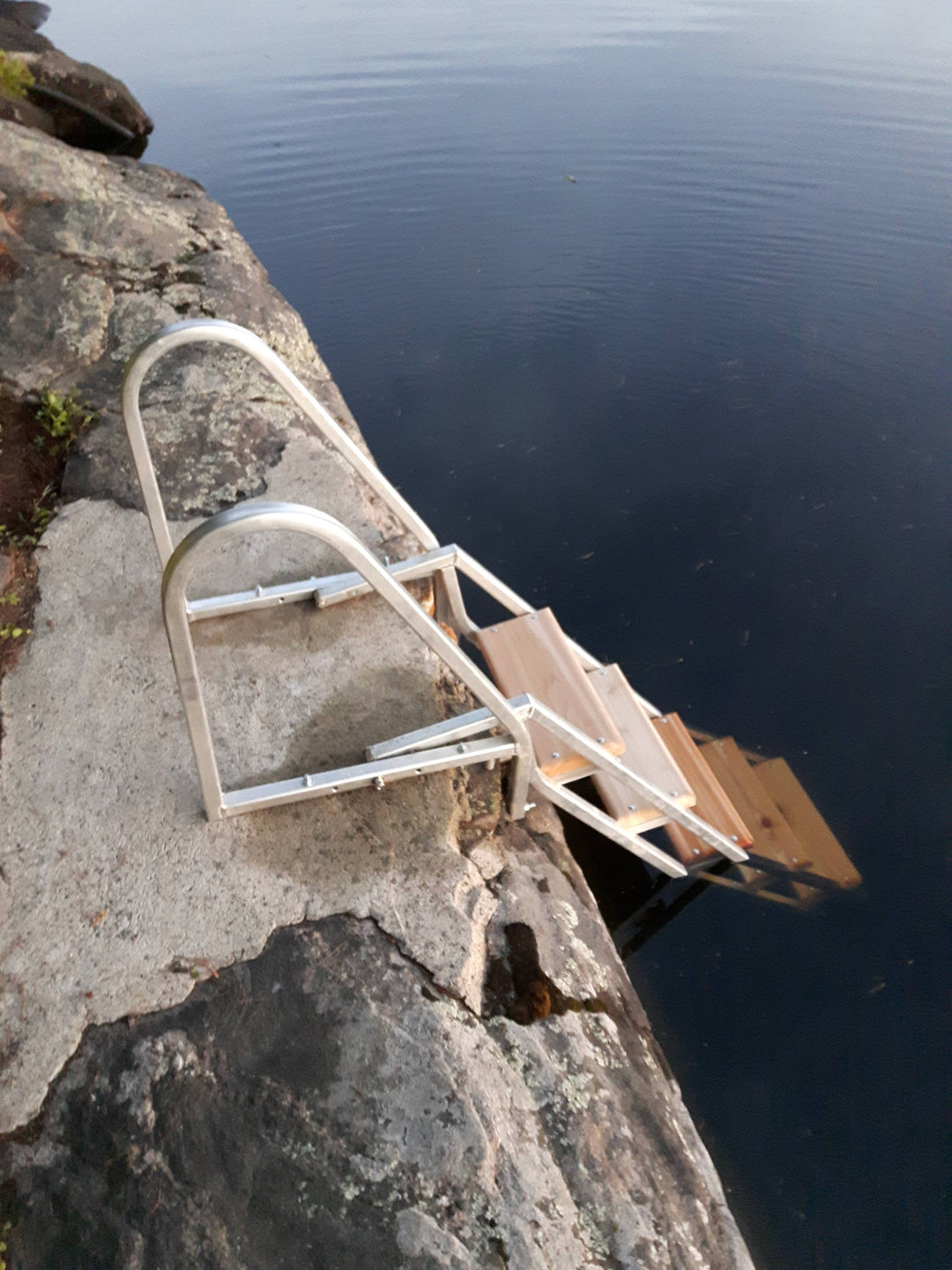 Dock Ladder — Walk-Out, Boomer Style